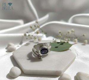 Anillo estilo pluma con amatista